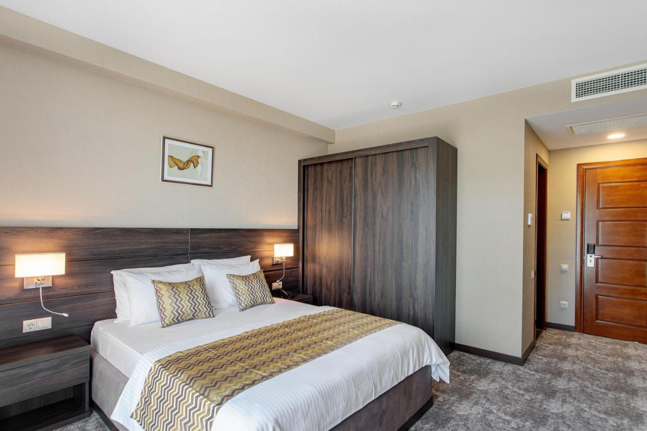 Vinum Hotel 第比利斯 外观 照片