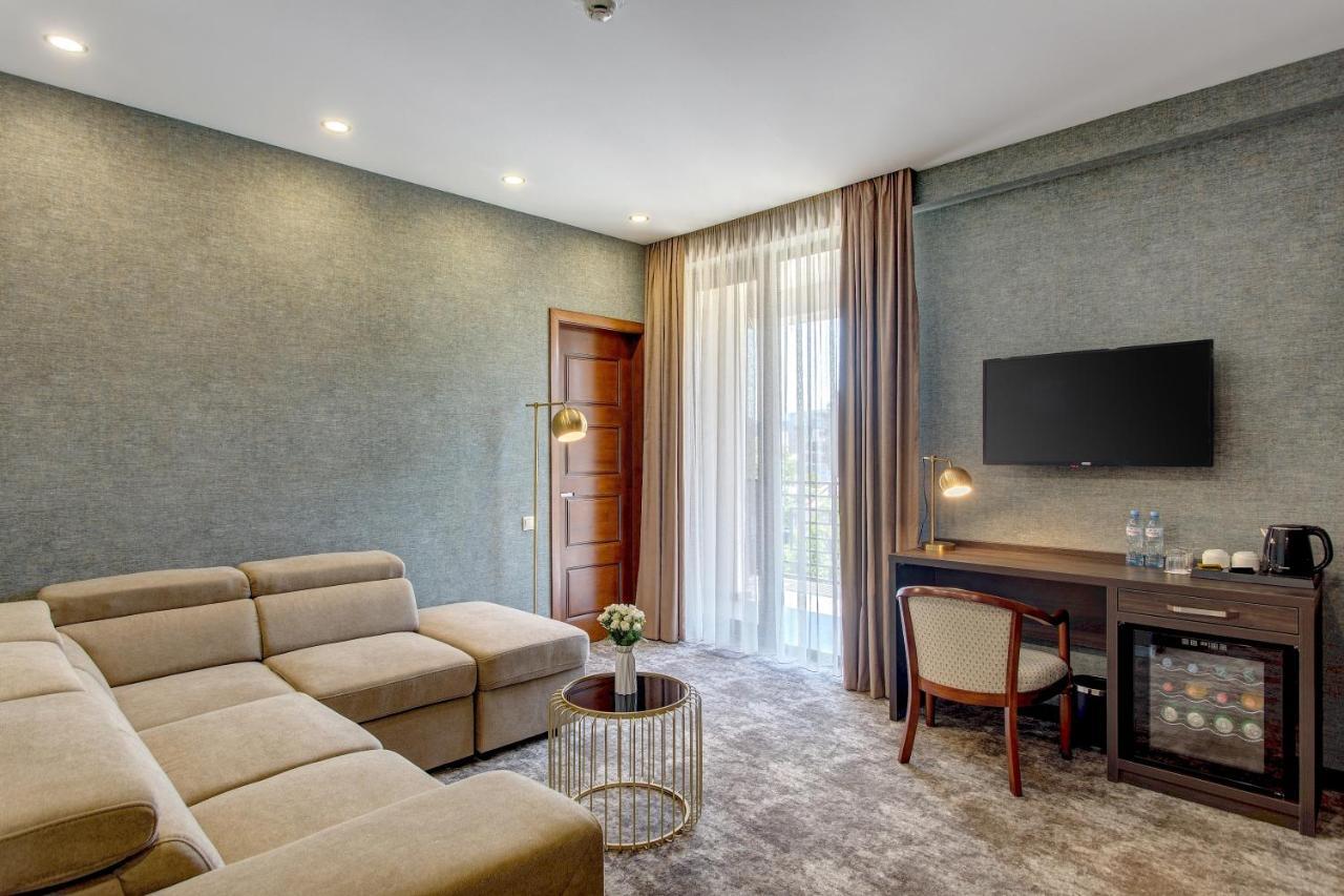 Vinum Hotel 第比利斯 外观 照片