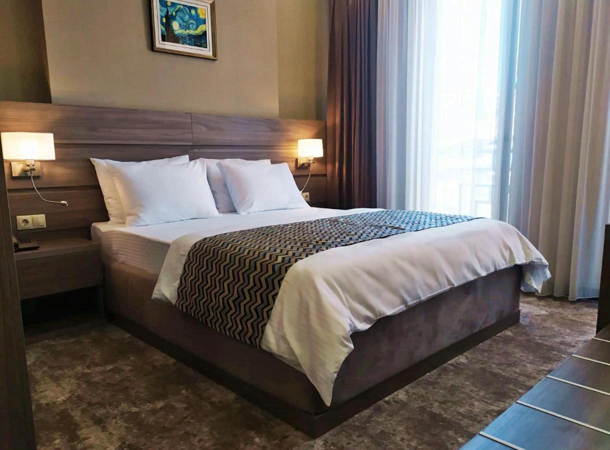 Vinum Hotel 第比利斯 外观 照片
