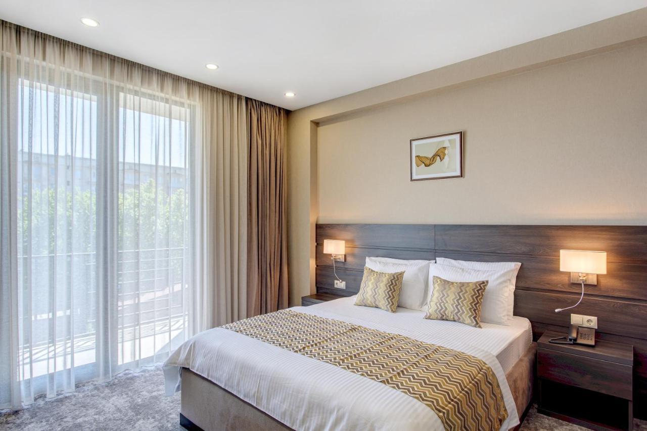 Vinum Hotel 第比利斯 外观 照片